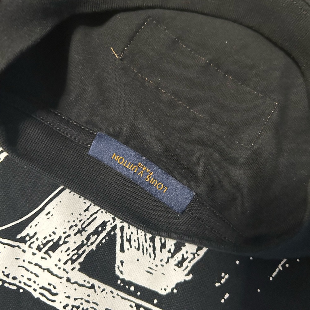 Louis Vuitton Black and White Short Sleeve Tee